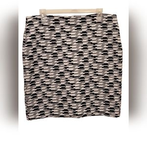 LOFT - Black & White Patterned Skirt